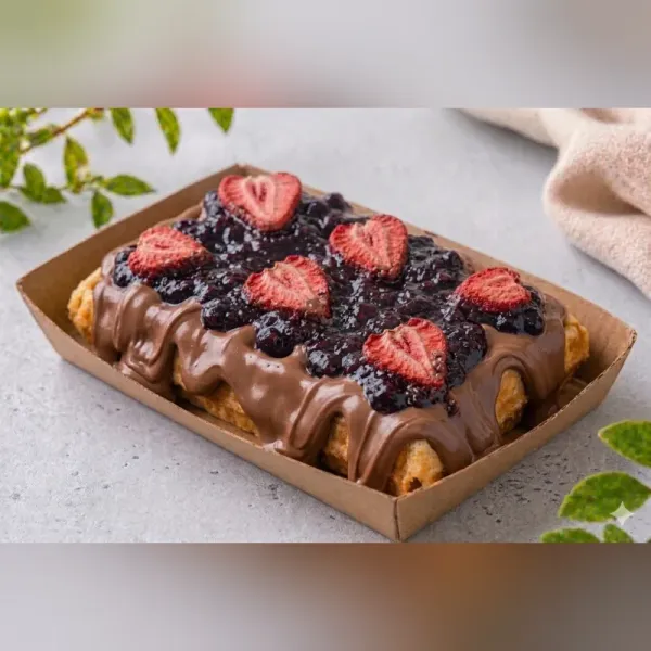 Keto gofer z kremem czekoladowo-orzechowym